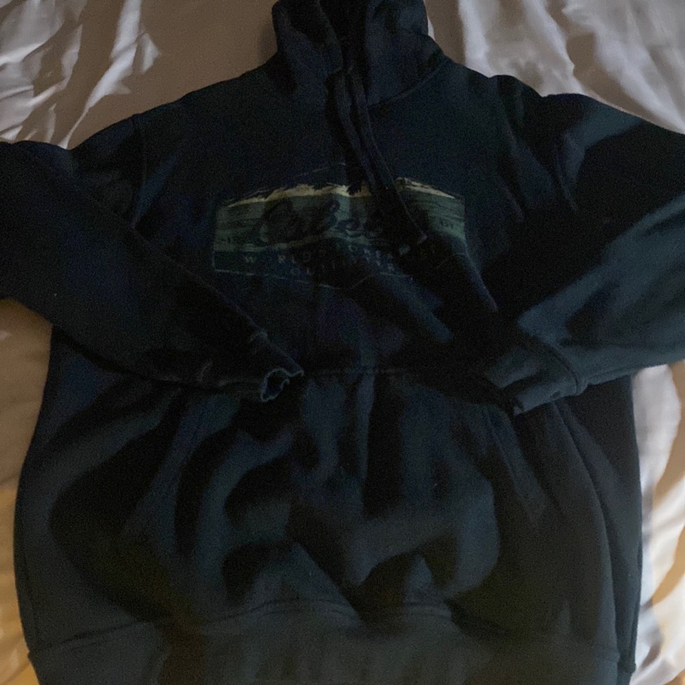 Cabelas Sweatshirt